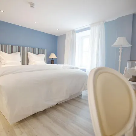 Hotel Viii 4*
