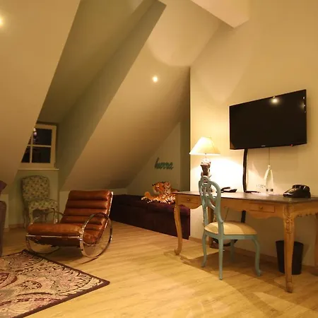 Hotel Viii 4*