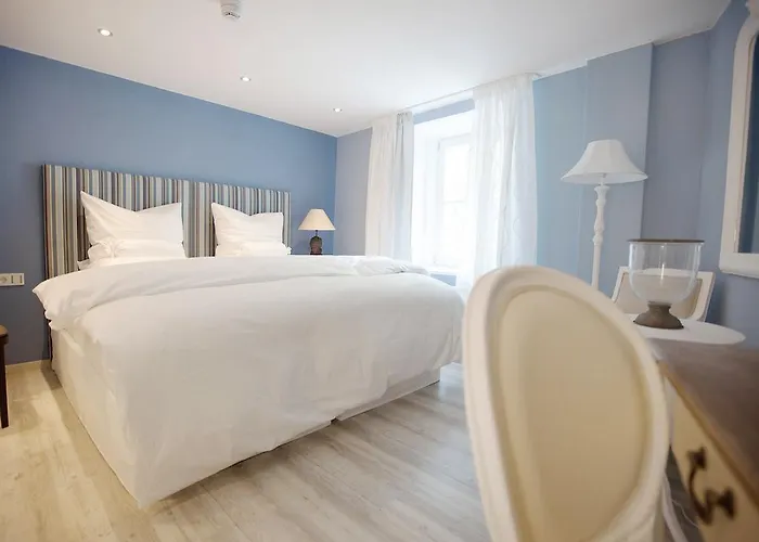 Hotel Viii 4*