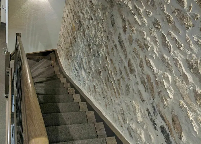 Hotel Viii